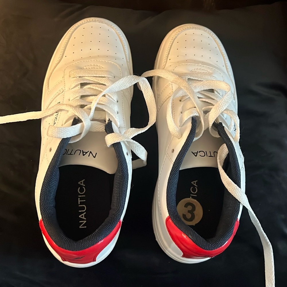 Big kid white Nautica shoes size 3